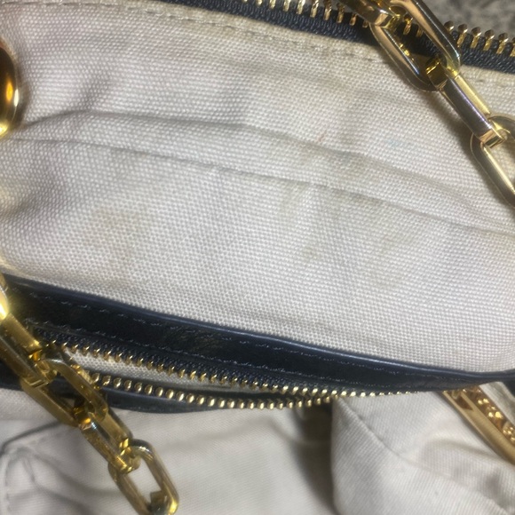 Tory Burch Black Leather Crossbody Bag with Gold Chain - Picture 12 of 12